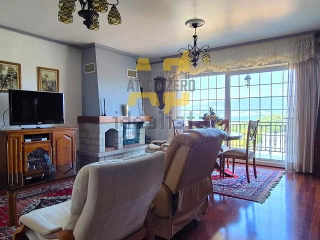 Chalet, Redondela