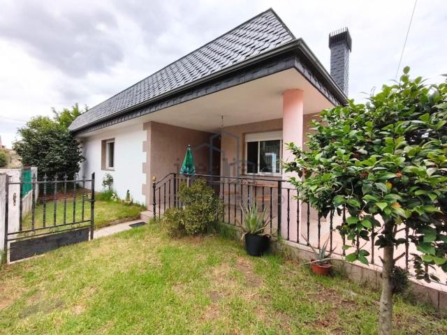 Chalet, Redondela