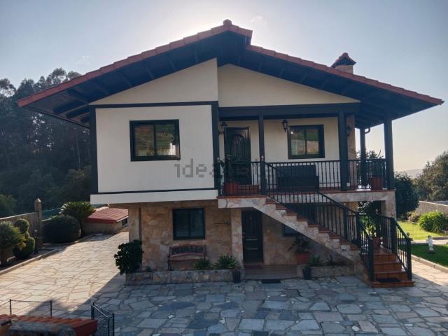 Chalet, Redondela