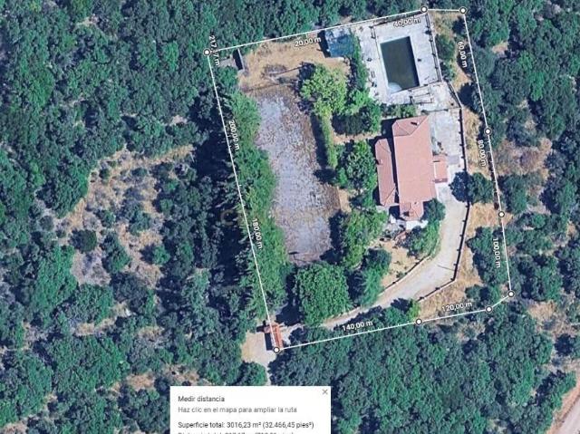 Chalet reformado con gran parcela en Portanchito Alta, Cáceres