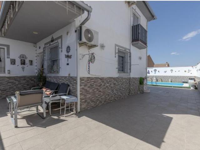 CHALET REFORMADO EN LACHAR!