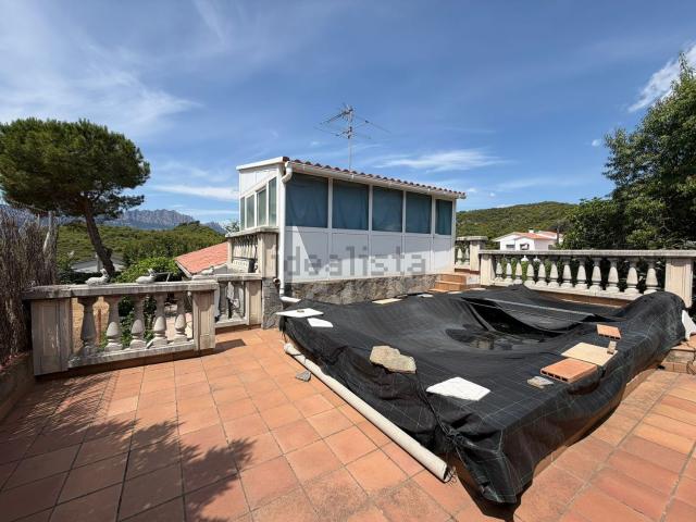 Chalet, Rellinars