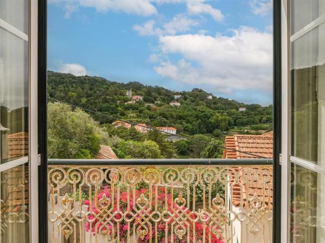 Chalet remodelado no centro histórico de Sintra 366m² Sintra São Martinho