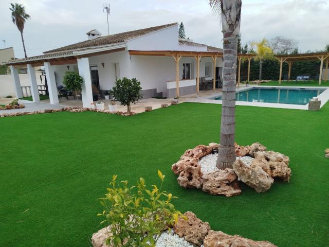 Chalet Riba Roja
