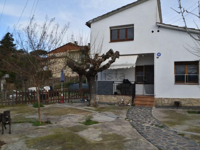 Chalet, Riells i Viabrea