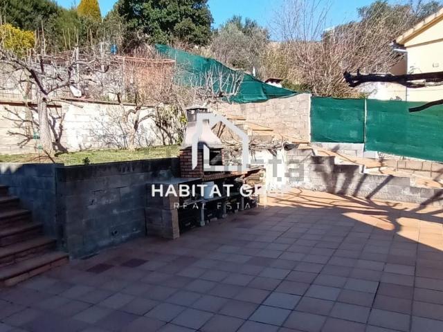 Chalet, Riells i Viabrea