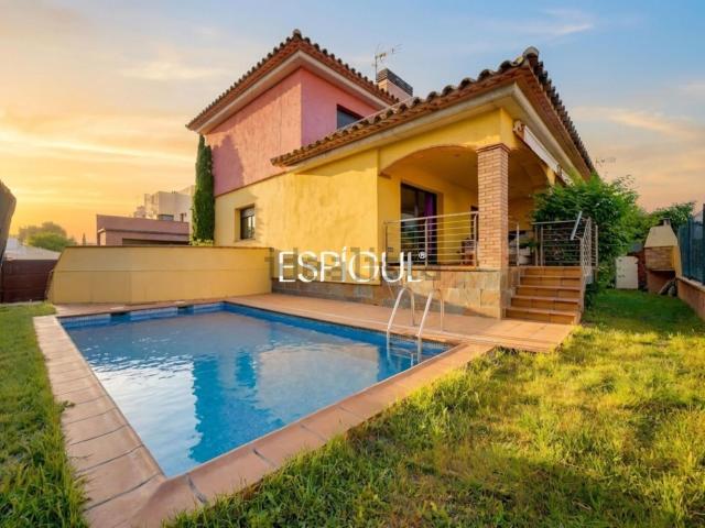 Chalet, Riells, L&apos Escala