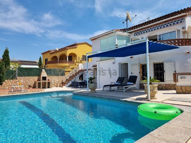 Chalet, Riells, L&apos Escala