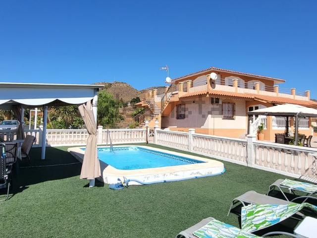 Chalet, Rincón de la Victoria