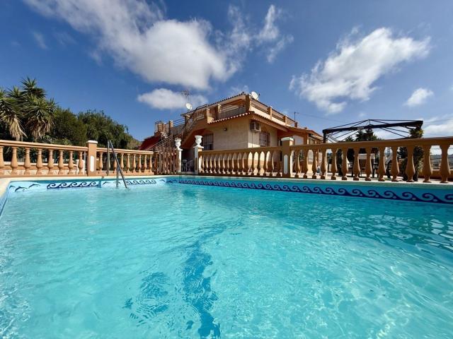 Chalet, Rincón de la Victoria