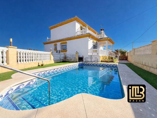 Chalet, Rincón de la Victoria