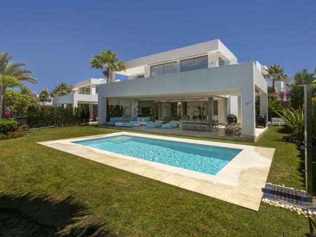 Chalet, Rio Real, Marbella