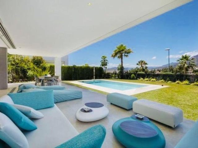 Chalet, Rio Real, Marbella