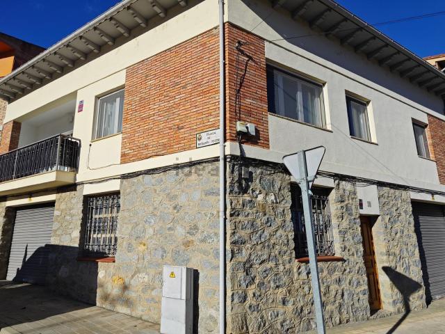 Chalet, Ripoll
