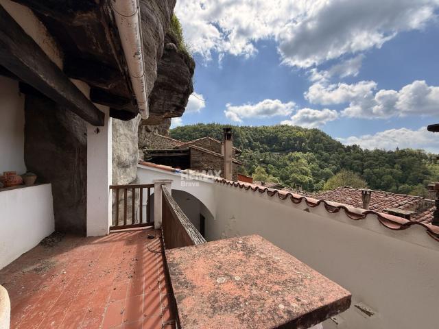 Chalet, Rupit i Pruit