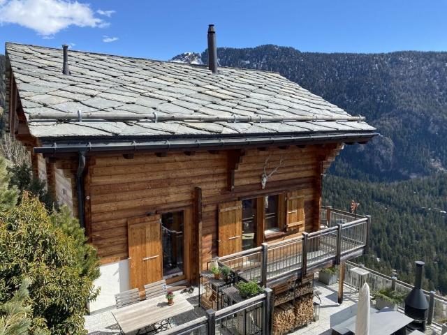 Chalet with 4.5 rooms on sale in Blatten b. Naters 190 m² | dreamo. Ch