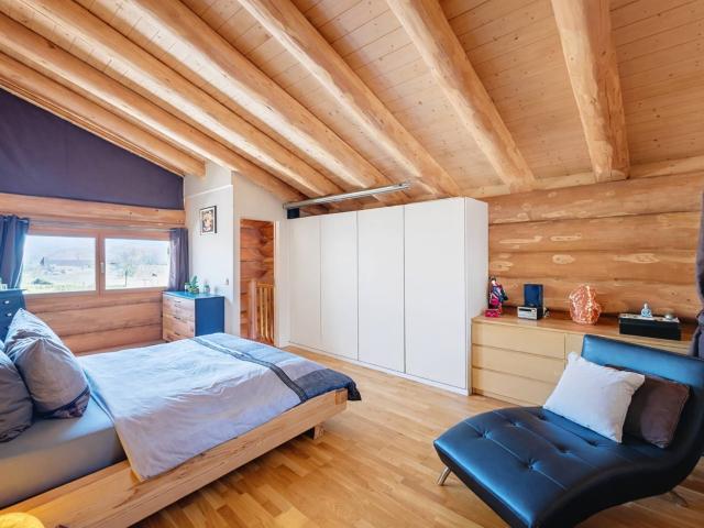 Chalet with 4.5 rooms on sale in Fully 287 m² | dreamo. Ch