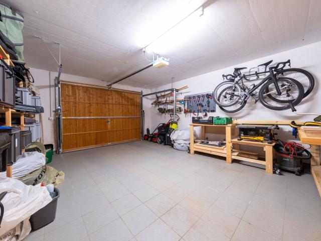 Chalet with 4.5 rooms on sale in Quartier calme, vue panoramique 170 m² | dreamo. Ch