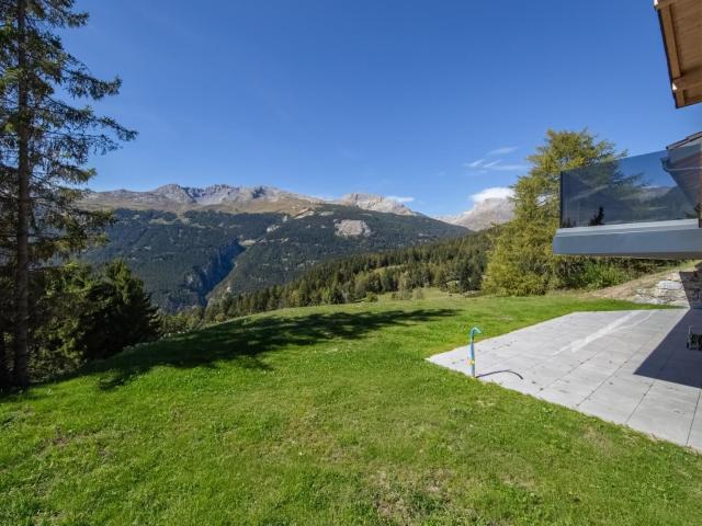 Chalet with 5 rooms on sale in Crans Montana 325 m² | dreamo. Ch