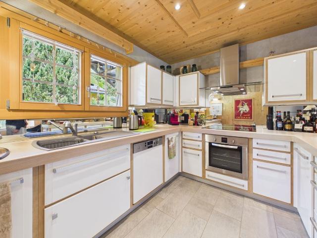 Chalet with 5 rooms on sale in Rossinière 200 m² | dreamo. Ch