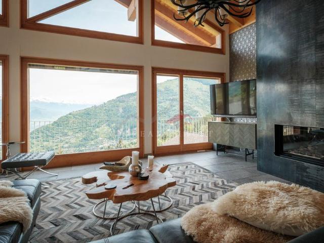 Chalet with 5.5 rooms for rent in Haute Nendaz 190 m²