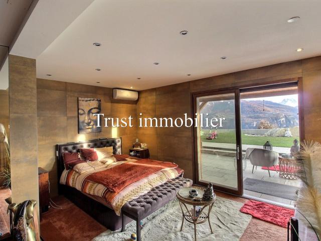 Chalet with 5.5 rooms on sale in Commune d'Arbaz 225 m² | dreamo. Ch