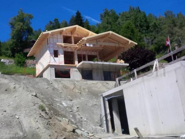 Chalet with 5.5 rooms on sale in La Tzoumaz 180 m² | dreamo. Ch