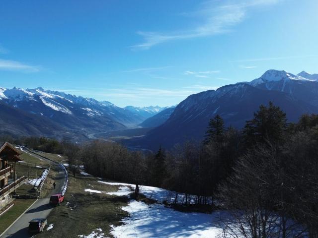 Chalet with 5.5 rooms on sale in Montana Village 311 m² | dreamo. Ch