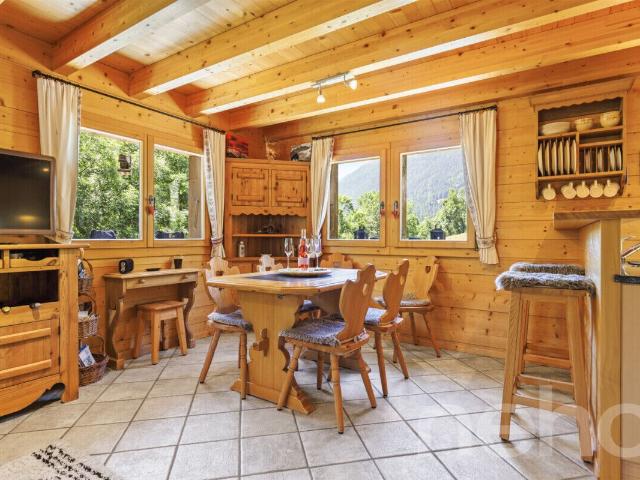 Chalet with 6 rooms on sale in St Jean VS 135 m² | dreamo. Ch