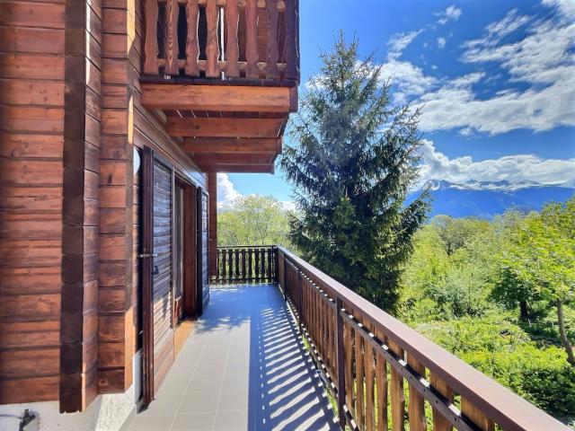 Chalet with 6.5 rooms on sale in Crans Montana 151 m² | dreamo. Ch
