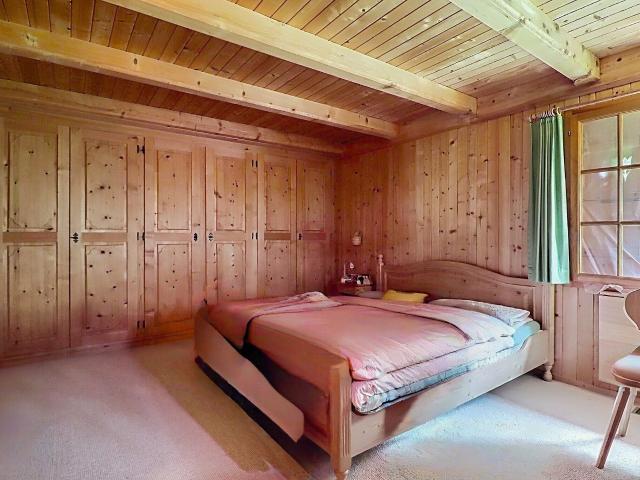 Chalet with 6.5 rooms on sale in Crésuz 227 m² | dreamo. Ch
