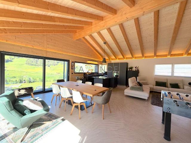 Chalet with 6.5 rooms on sale in Liddes 279 m² | dreamo. Ch