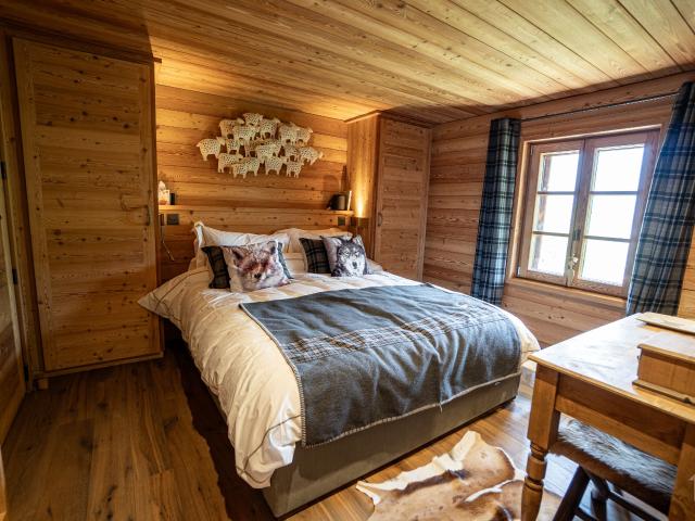 Chalet with 6.5 rooms on sale in Route de l'Arbage 17 215 m² | dreamo. Ch