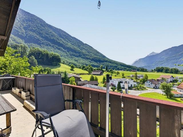 Chalet with 6.5 rooms on sale in Schänis 143 m² | dreamo. Ch