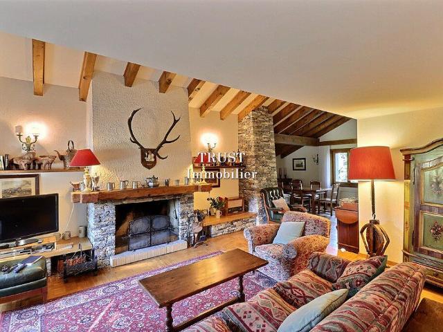 Chalet with 7.5 rooms on sale in Quartier des Mélèzes 271 m² | dreamo. Ch