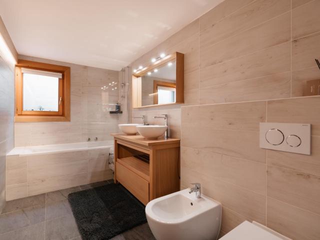 Chalet with 8 rooms on sale in Verbier 320 m² | dreamo. Ch