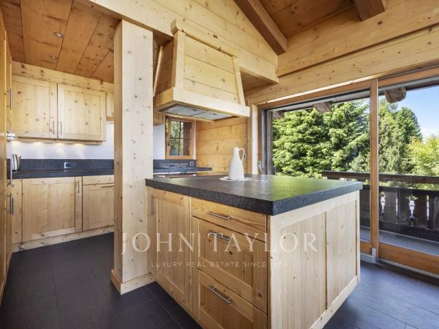 Chalet with 8 rooms for rent in Haute Nendaz 300 m² | dreamo. Ch