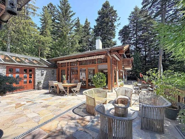 Chalet with 10.5 rooms on sale in Crans Montana 835 m² | dreamo. Ch