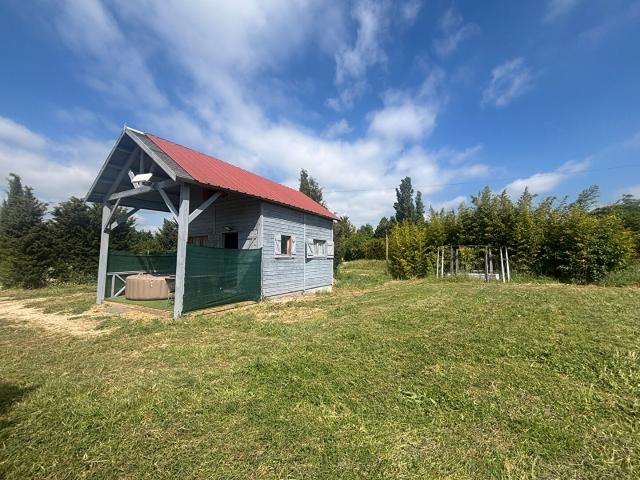 Chalet T2 Bis en Zone Agricole à Charleval ! Idéal pour un Cadre de Vie Calme et Naturel