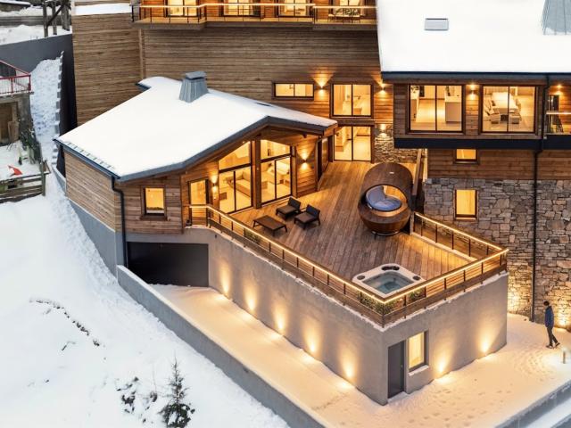 Chalet tout neuf de 4 chambres doubles à vendre à 6 minutes. m² Châtel