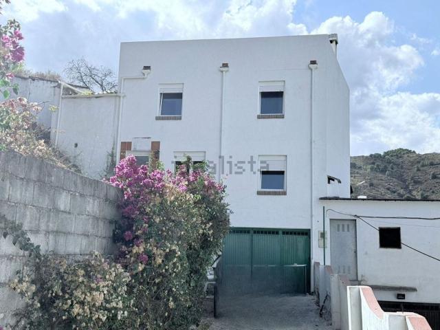 Chalet, Tolox
