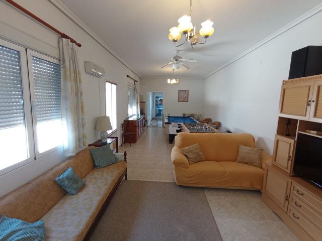 Chalet, Tomelloso