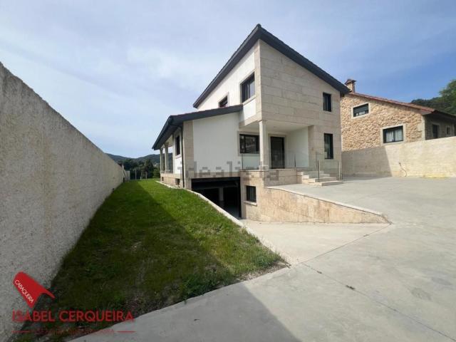 Chalet, Tomiño