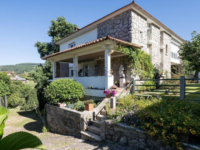 Chalet, Tomiño