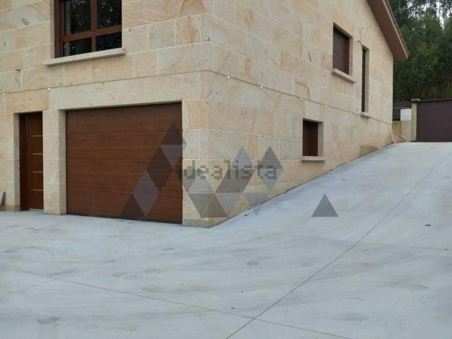 Chalet, Tomiño