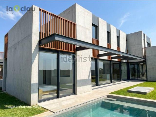 Chalet, Tona
