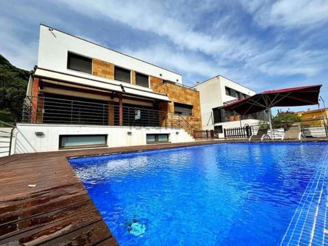 Chalet, Tordera