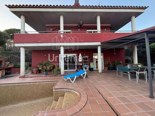 Chalet, Tordera