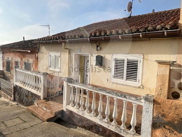 Chalet, Toro
