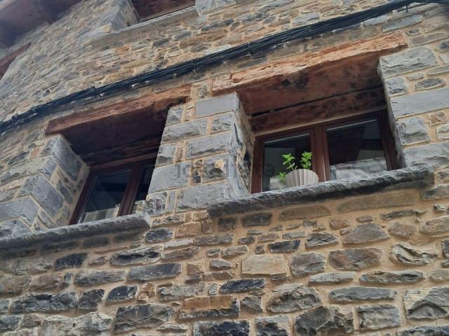Chalet, Torla